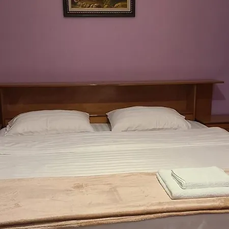 Warm Wooden Escape, Cozy & Elegant Stay Tirana Exterior photo